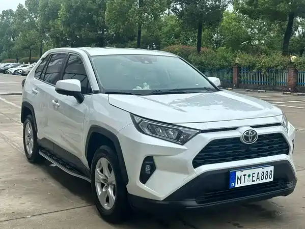 Toyota RAV4 2024