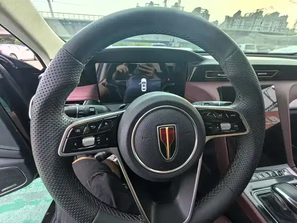 Hongqi H5 2023