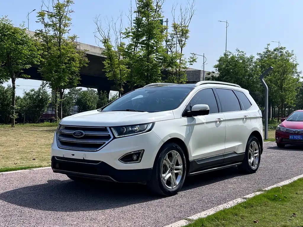 Ford Edge 2016 — фото 1