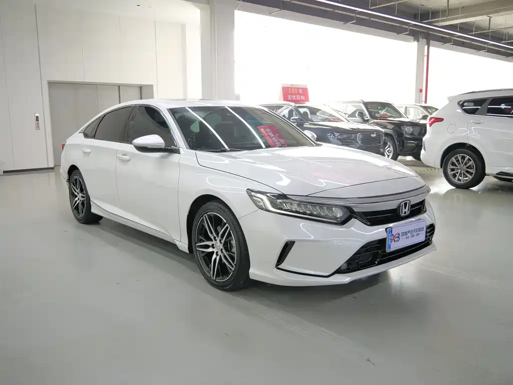 Honda Inspire 2023 — фото 3