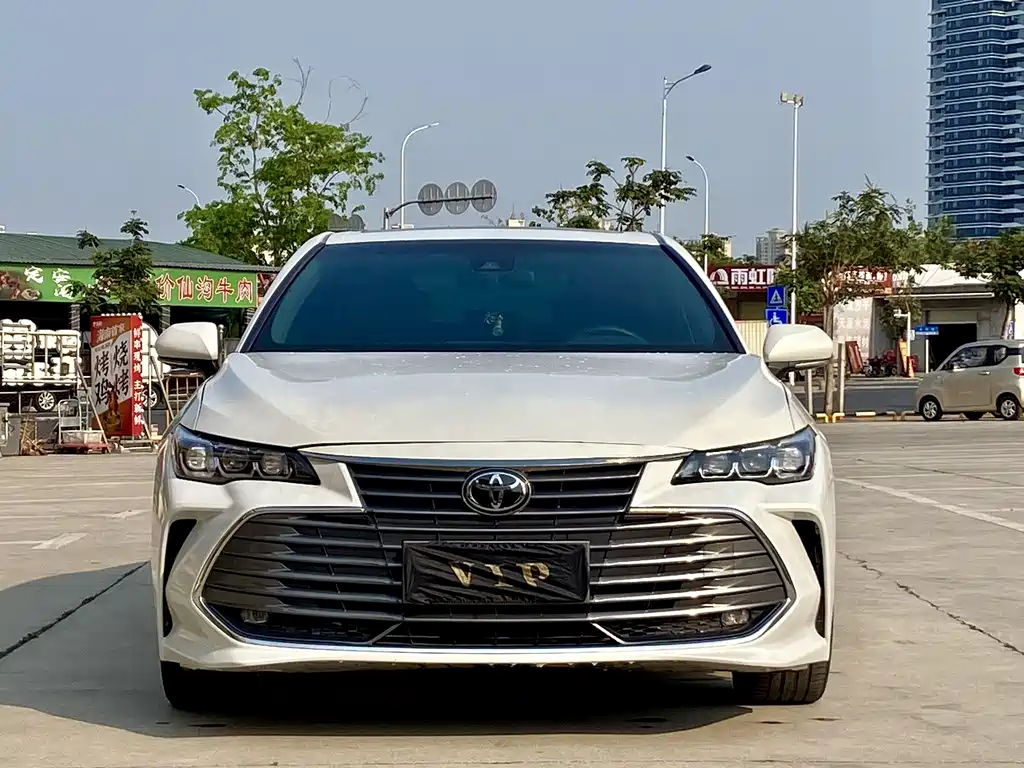 Toyota Avalon 2022 — фото 2
