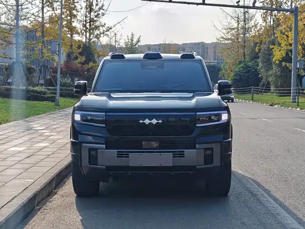 Fangchengbao Leopard 8 2025