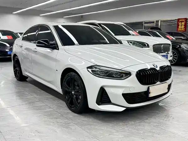 BMW 1 Series 2023