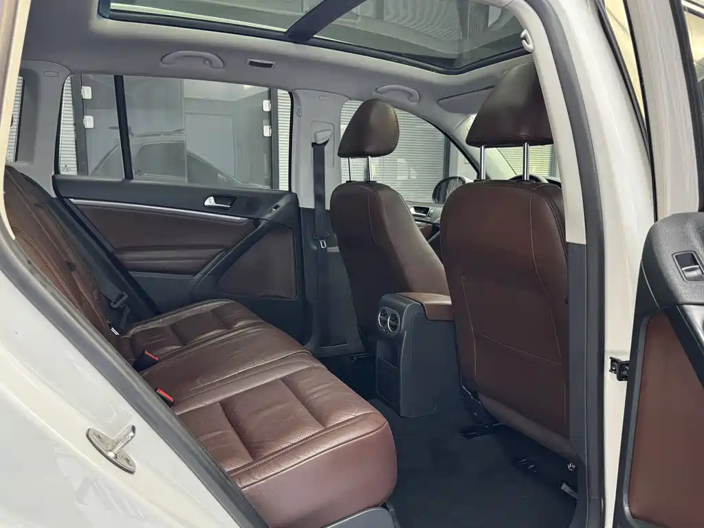Volkswagen Tiguan 2015 — фото 16