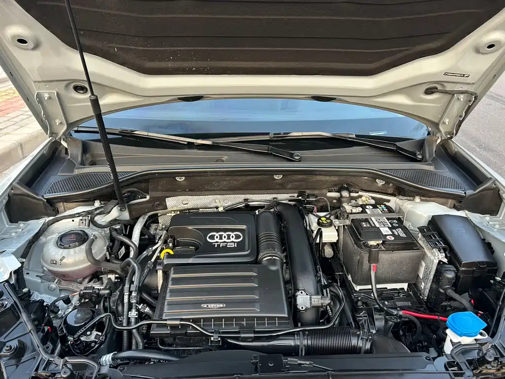 Audi Q2L 2023 — фото 12