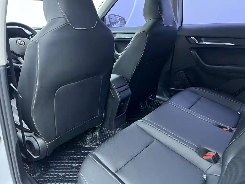 Skoda Kamiq 2023 — фото 17