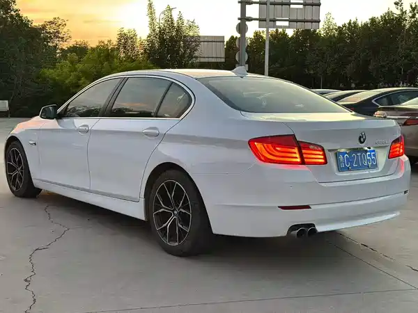BMW 5 Series 2011