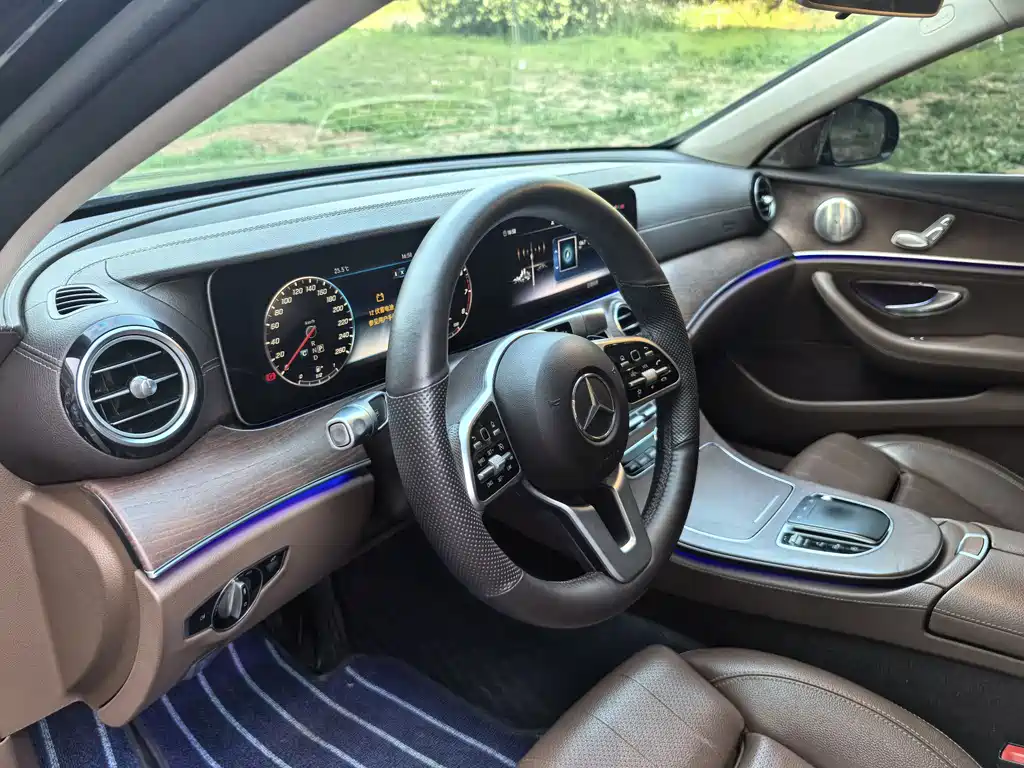 Mercedes-Benz E-Class 2020 — фото 14