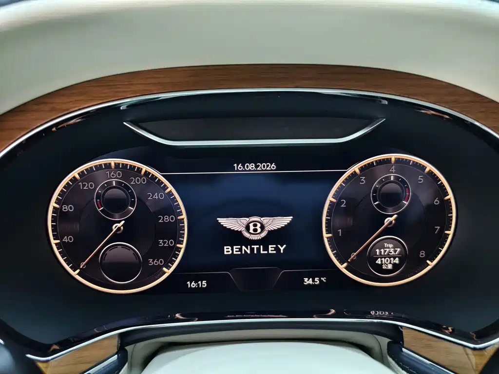 Bentley Flying Spur 2021 — фото 15