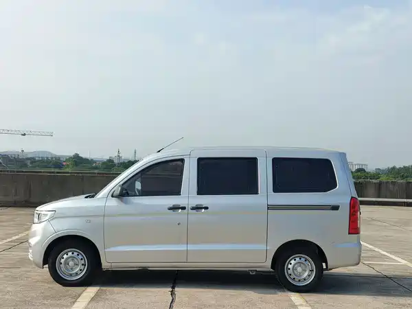 Wuling Hongguang V 2023