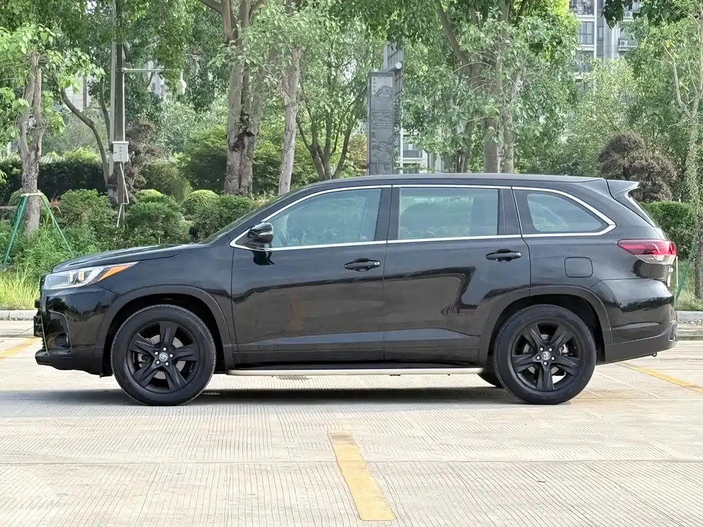 Toyota Highlander 2019 — фото 7