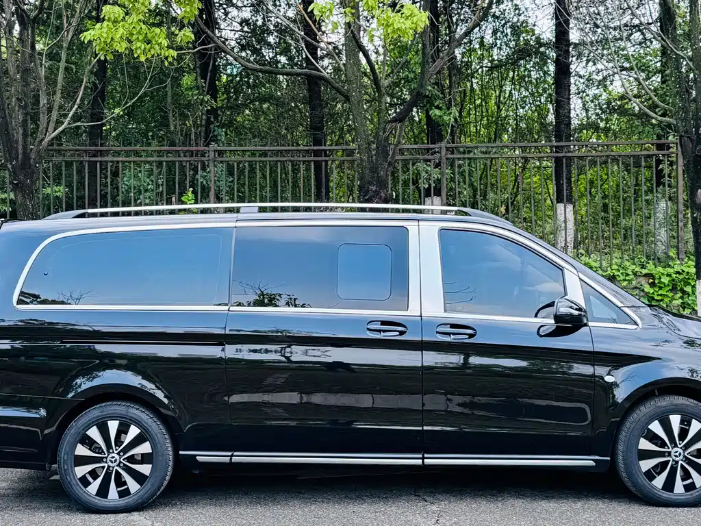 Mercedes-Benz Vito 2022 — фото 4