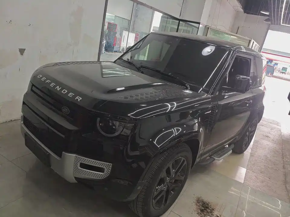 Land Rover Defender 2022 — фото 1