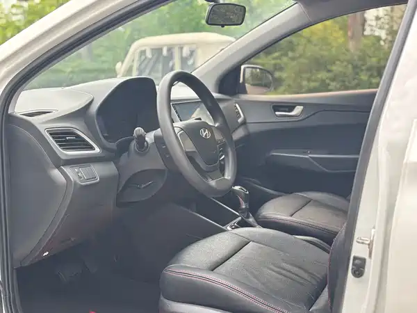 Hyundai Verna 2017