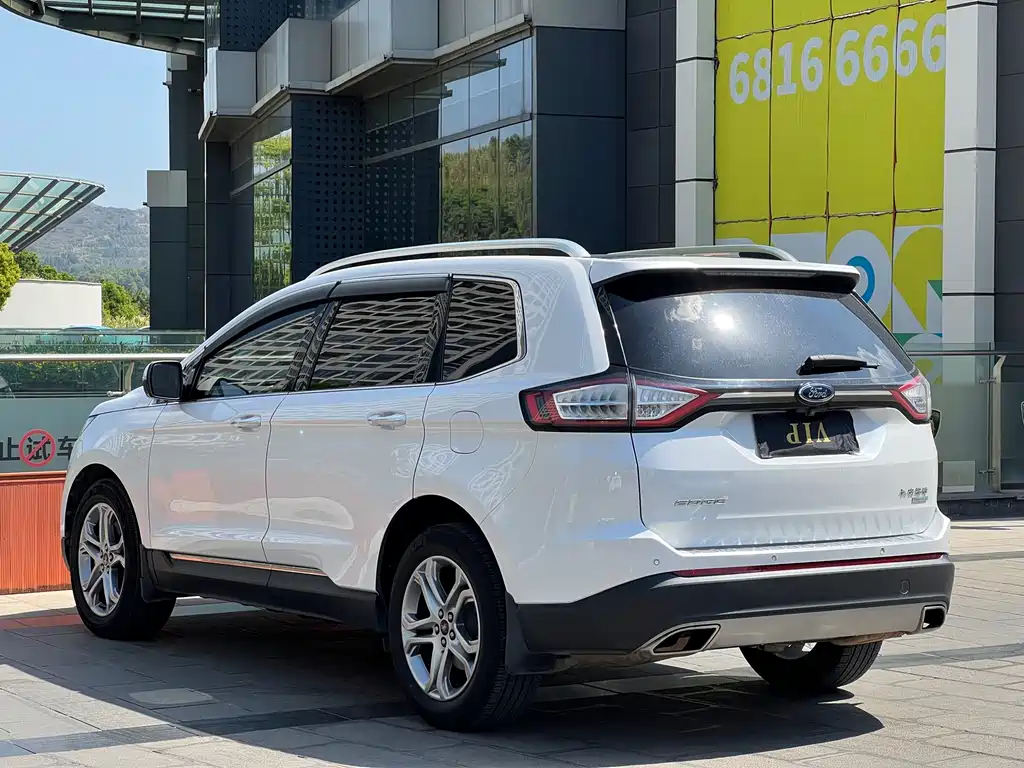Ford Edge 2019 — фото 19