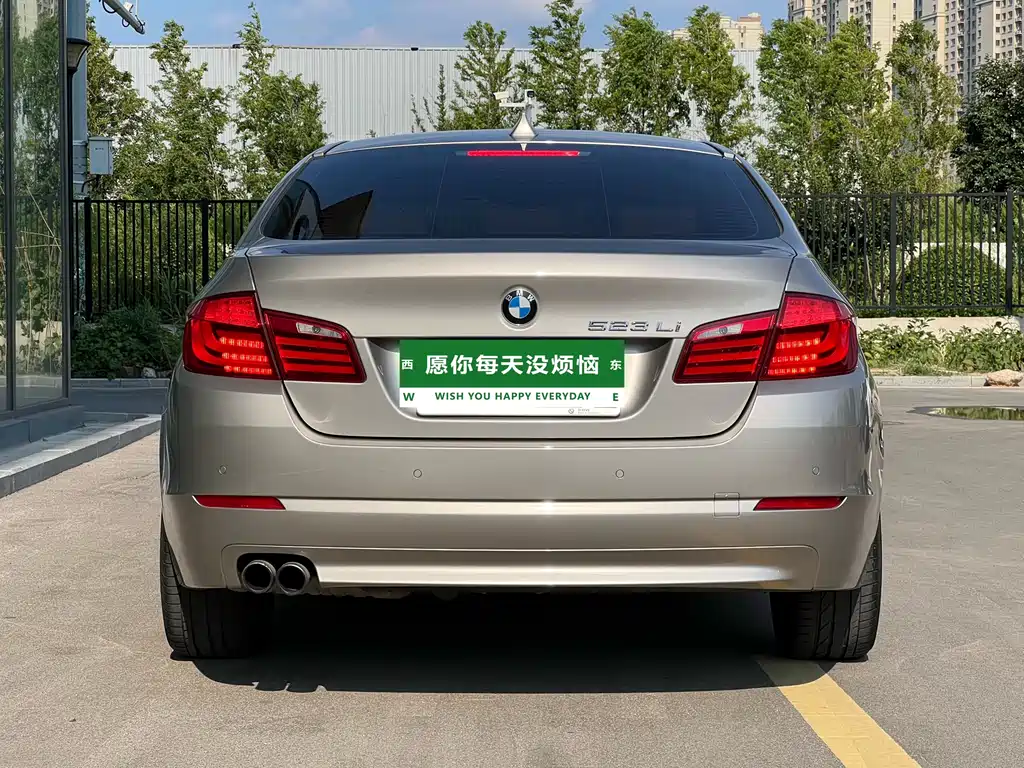 BMW 5 Series 2011