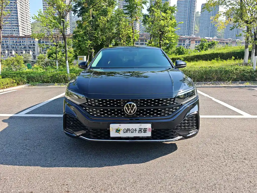 Volkswagen Passat 2022