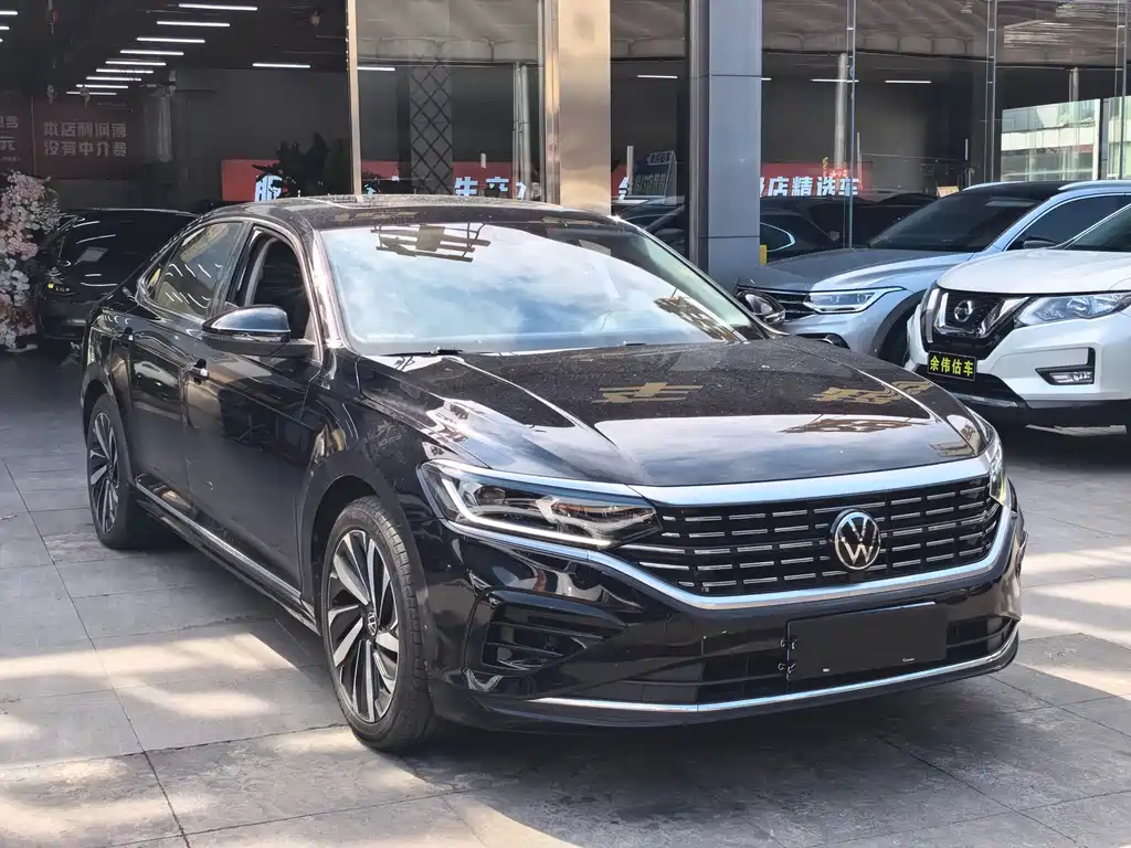 Volkswagen Passat 2023