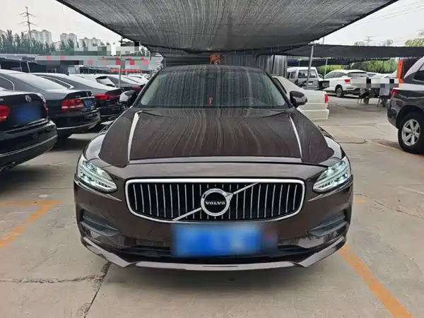 Volvo S90 2018