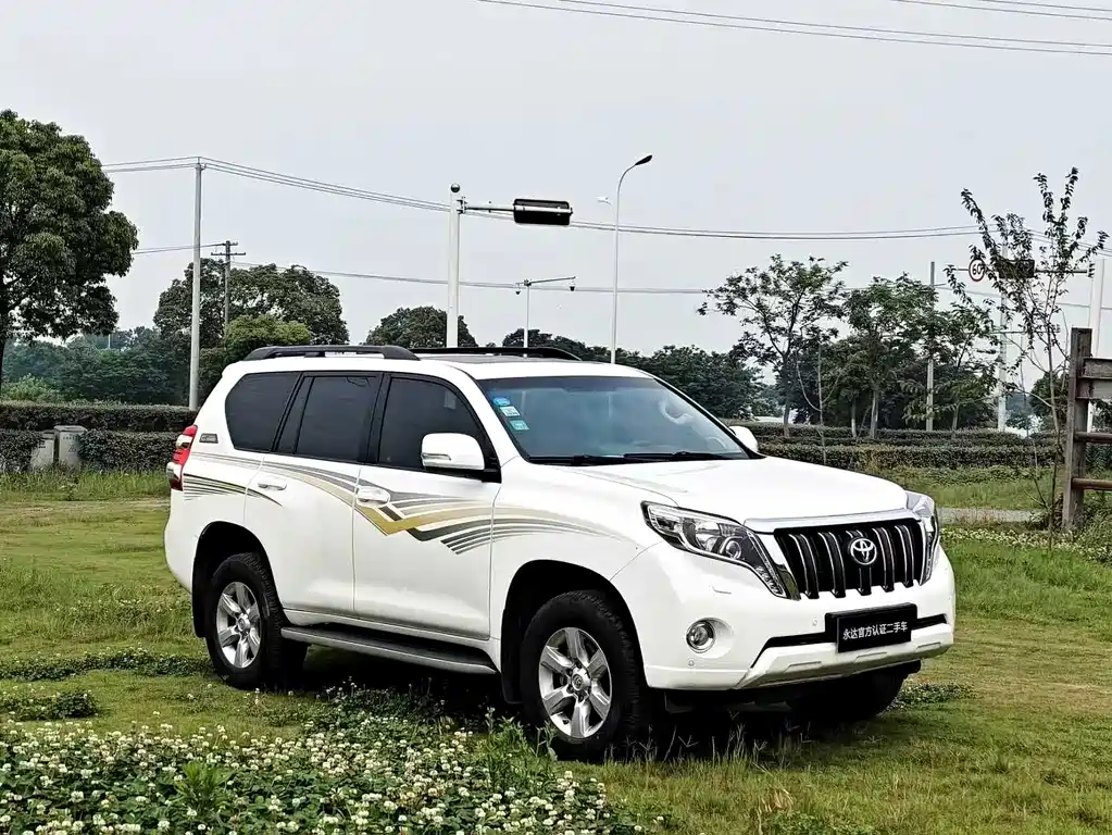 Toyota Prado 2014 — фото 3