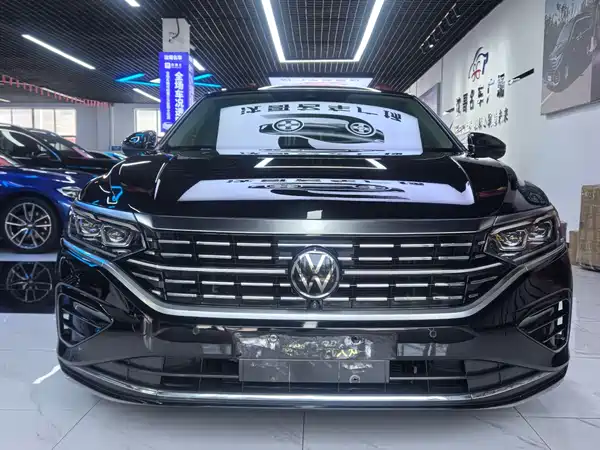 Volkswagen Passat 2022