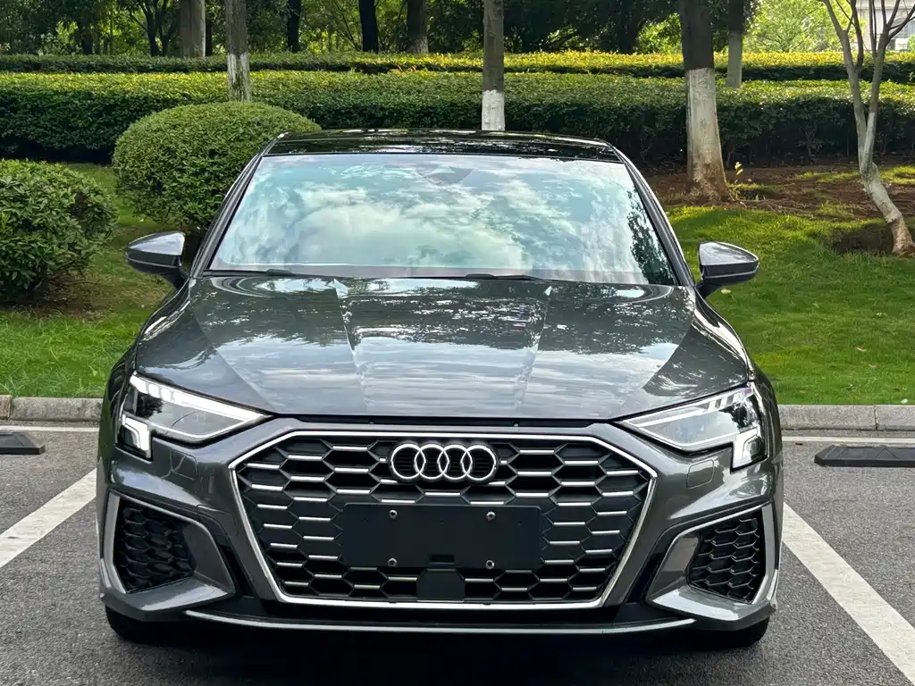 Audi A3 2022 — фото 2