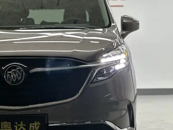 Buick GL8 2020