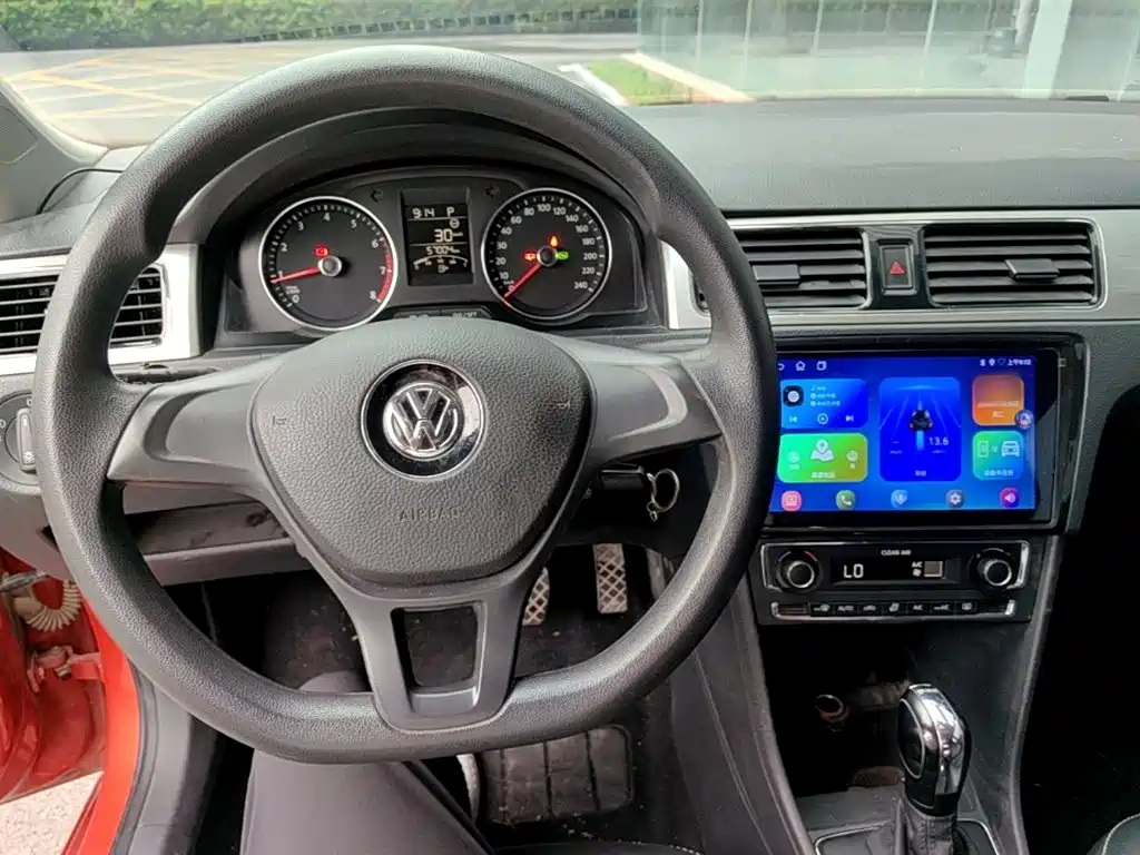 Volkswagen Santana 2015 — фото 10