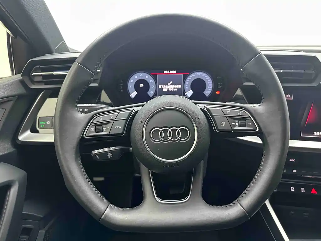 Audi A3 2022 — фото 16