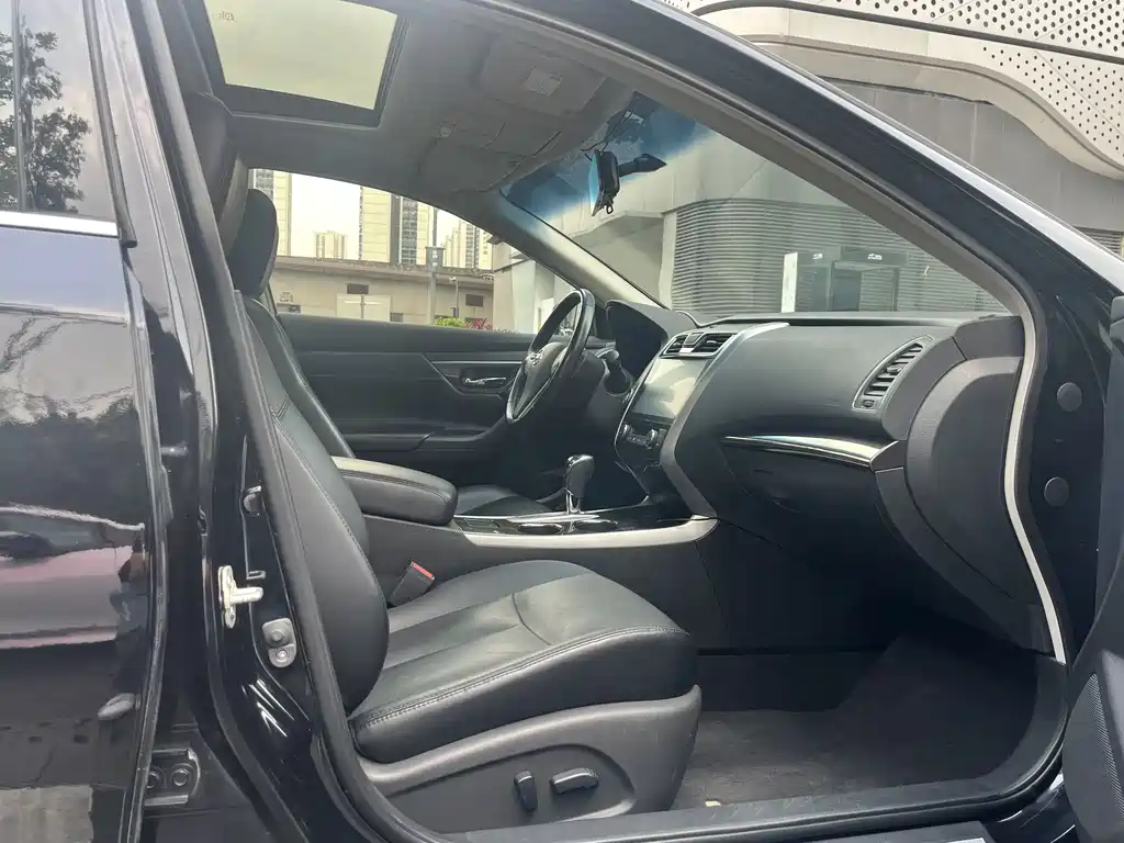 Nissan Teana 2016 — фото 25