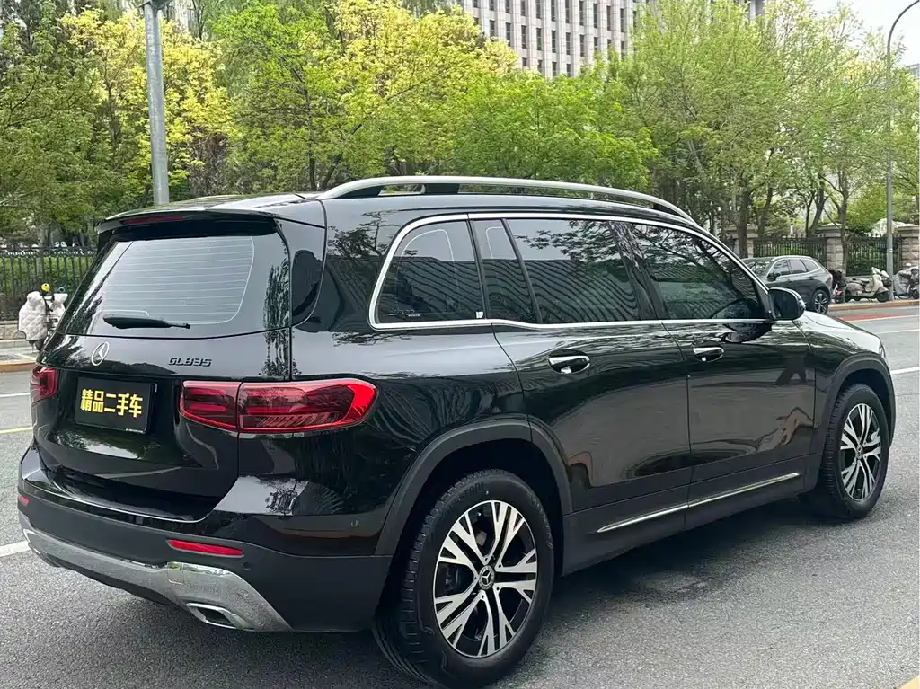 Mercedes-Benz GLB 2025 — фото 4