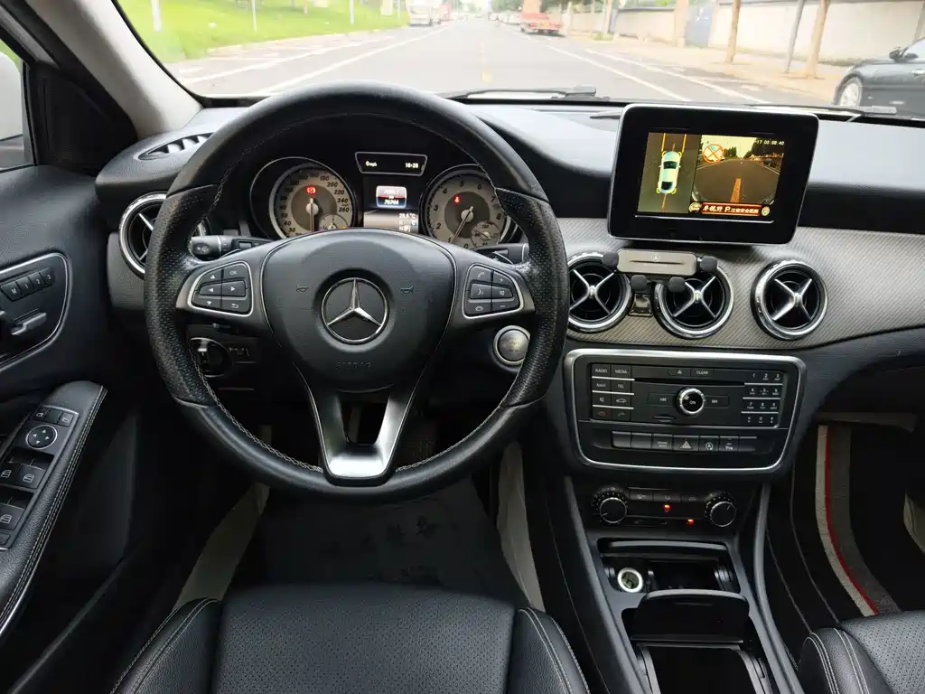 Mercedes-Benz GLA 2017 — фото 13