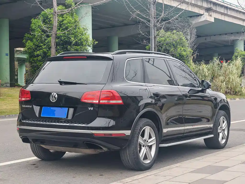 Volkswagen Touareg 2017 — фото 5