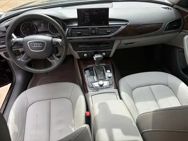 Audi A6L 2012