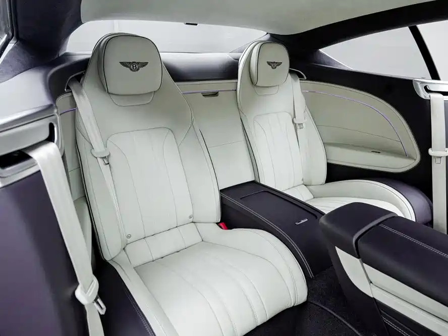 Bentley Continental 2021 — фото 13