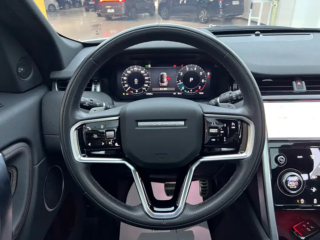 Land Rover Discovery Sport 2023 — фото 5
