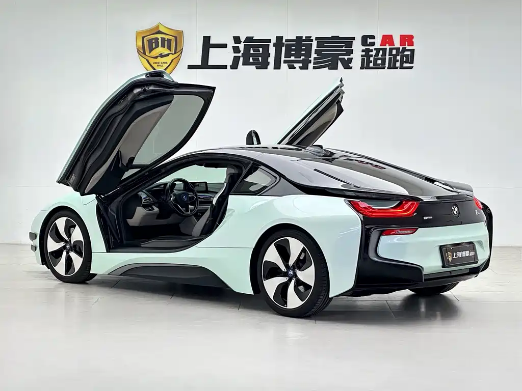 BMW i8 2016 — фото 3