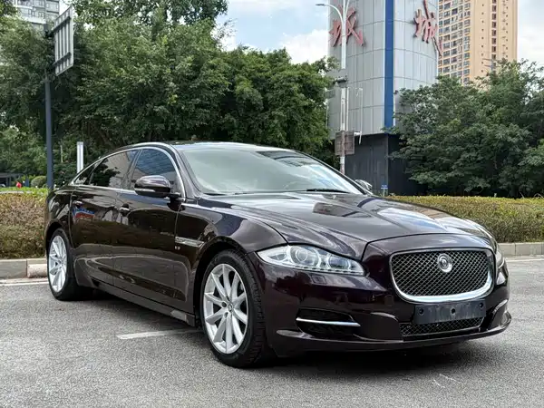 Jaguar XJ 2013
