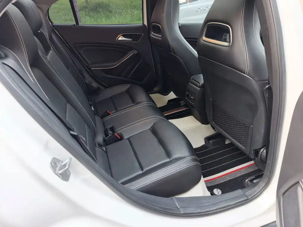 Mercedes-Benz GLA 2017 — фото 10