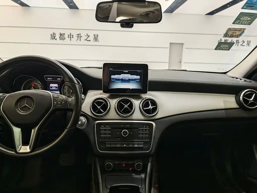 Mercedes-Benz GLA 2016 — фото 9