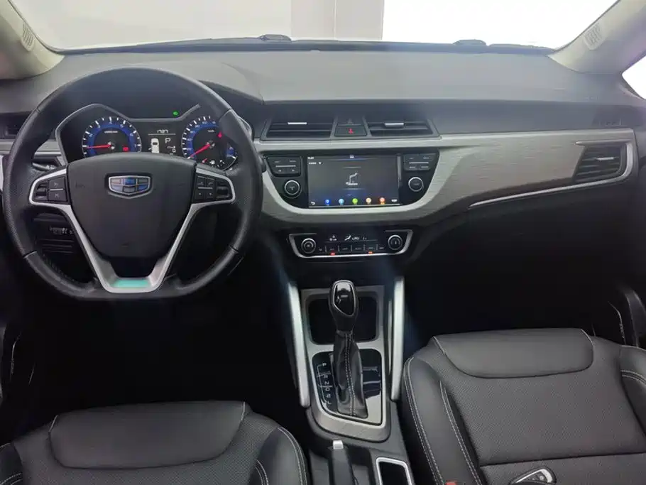 Geely Vision X3 2018 — фото 12