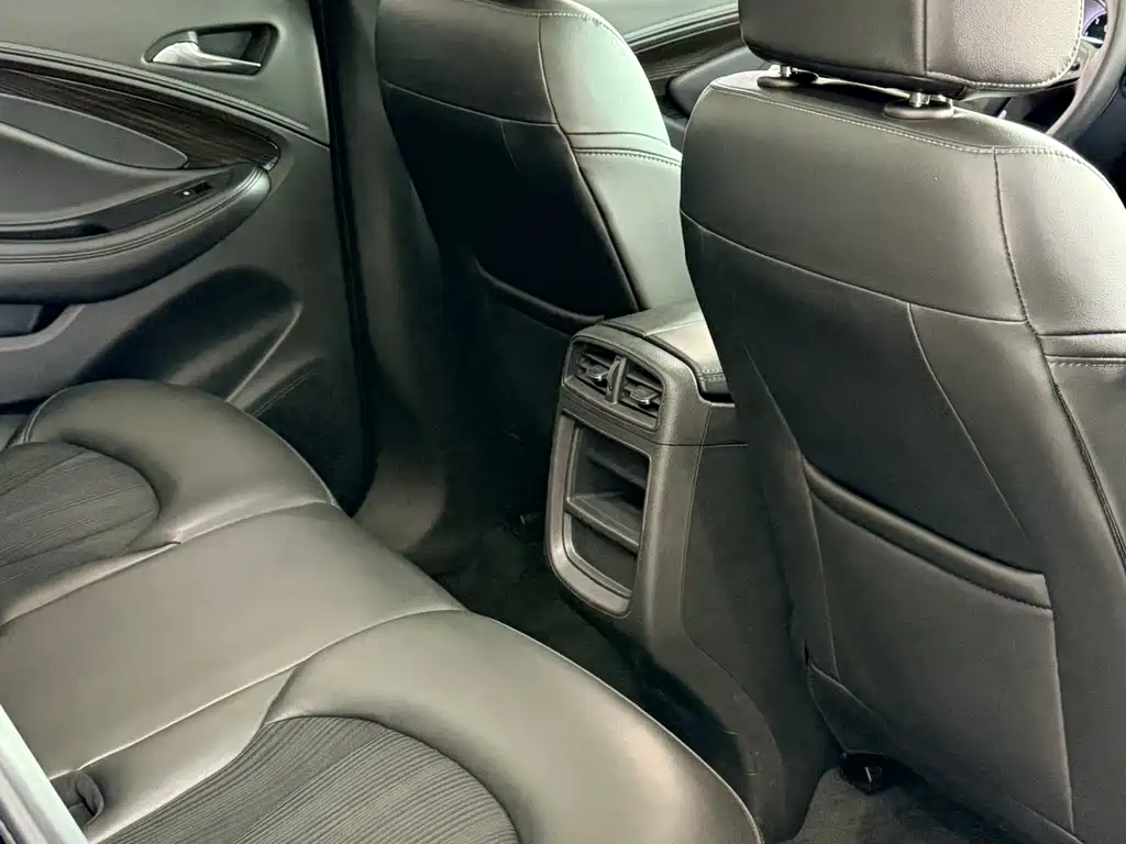 Buick Envision Plus 2021 — фото 15