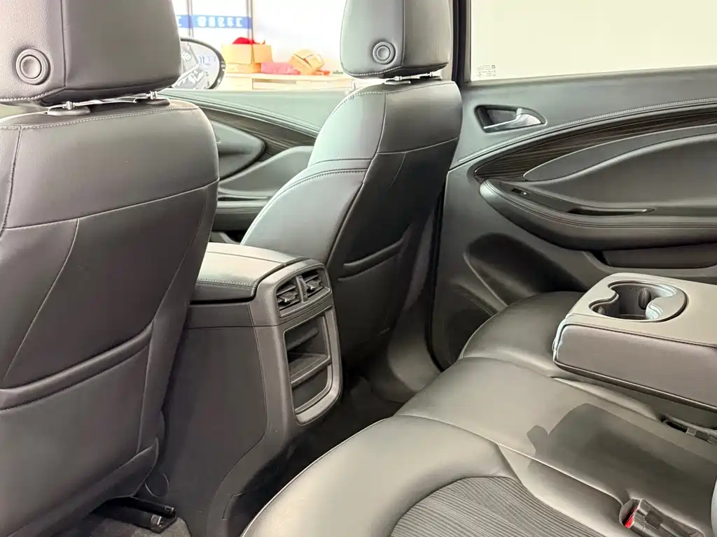 Buick Envision Plus 2021 — фото 22