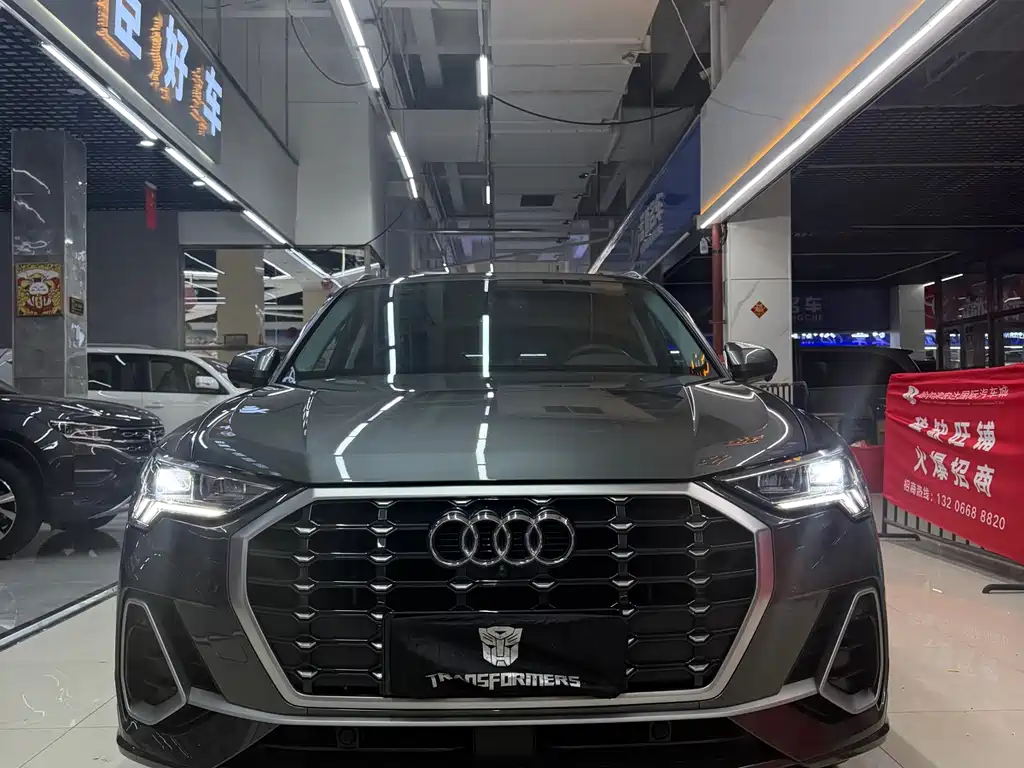 Audi Q3 2022 — фото 2