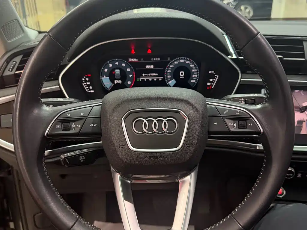 Audi Q3 2022 — фото 15