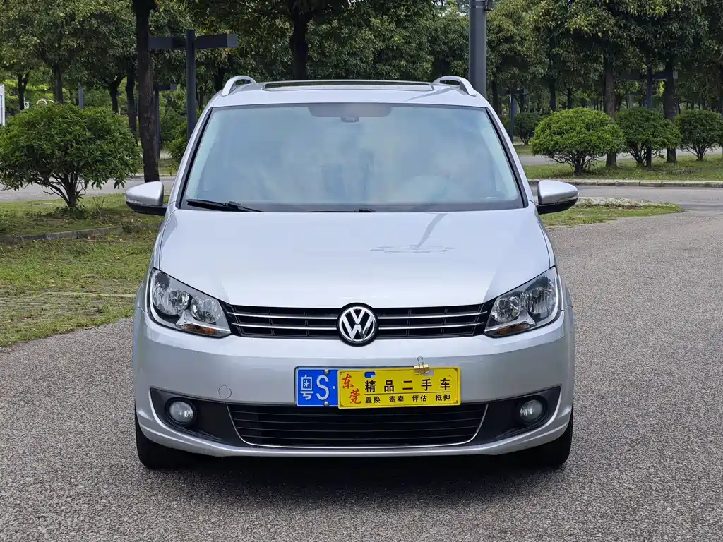 Volkswagen Touran 2016 — фото 2