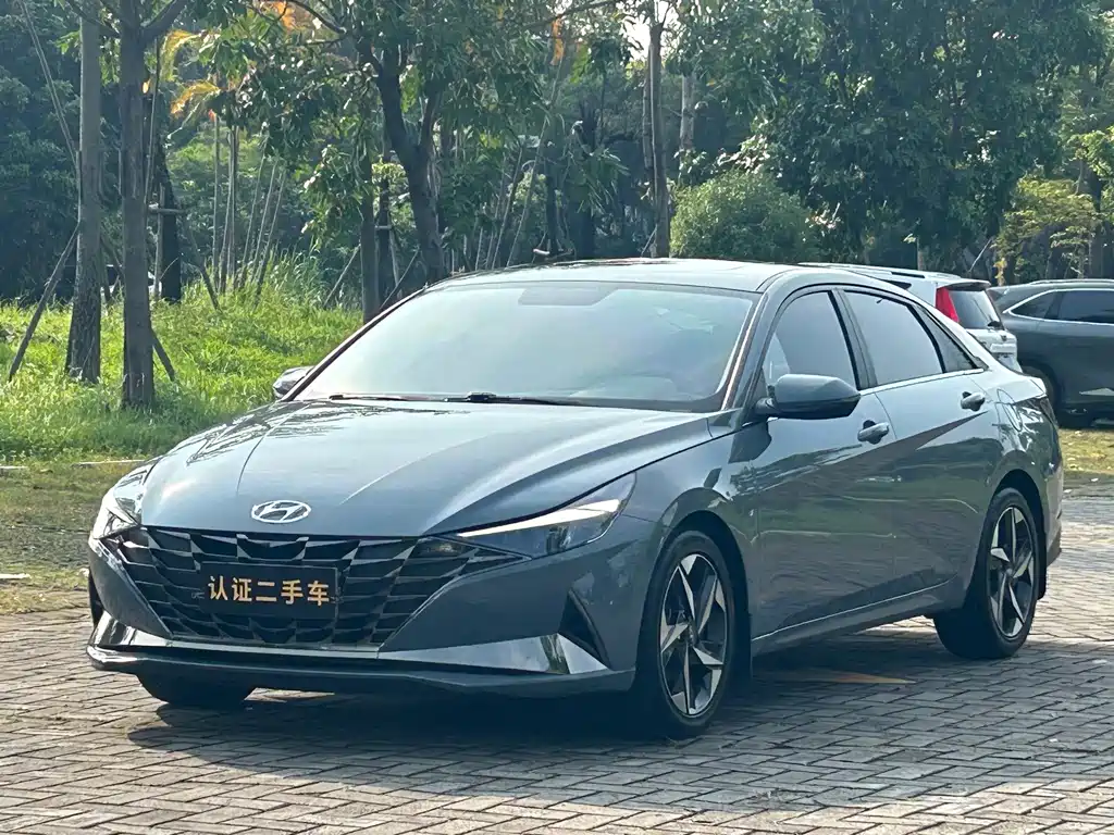 Hyundai Elantra 2023