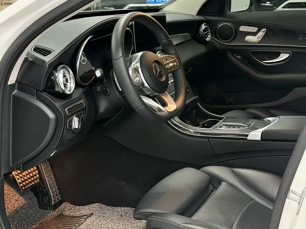 Mercedes-Benz C-Class 2020