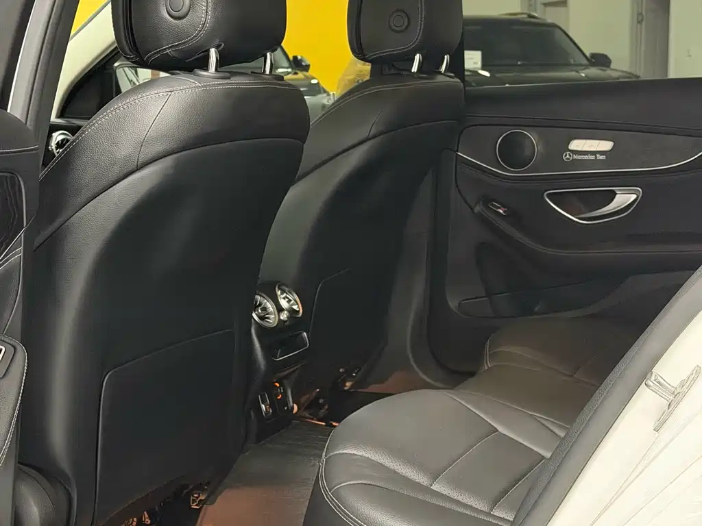 Mercedes-Benz C-Class 2020