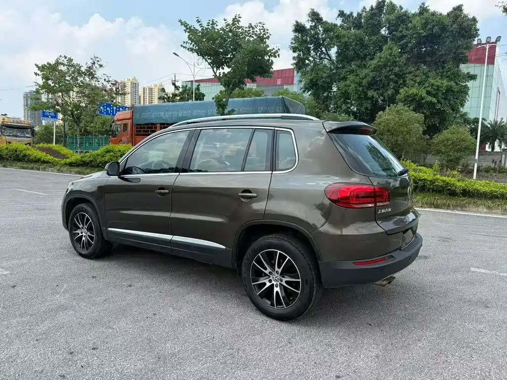 Volkswagen Tiguan 2015 — фото 9